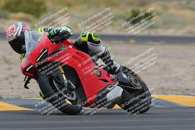 media/Mar-20-2023-Moto Forza (Mon) [[d0bbc59e78]]/1-A Group (Green)/Session 5 (Turn 4)/